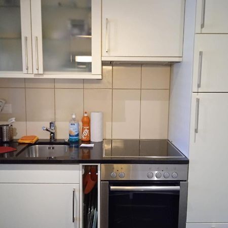 Studio Flat In The Heart Of Zug, Ideal For Solo Travellers Apartment Exterior photo