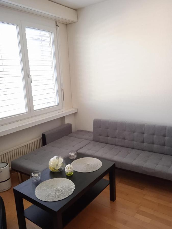 Studio Flat In The Heart Of Zug, Ideal For Solo Travellers Apartment Exterior photo