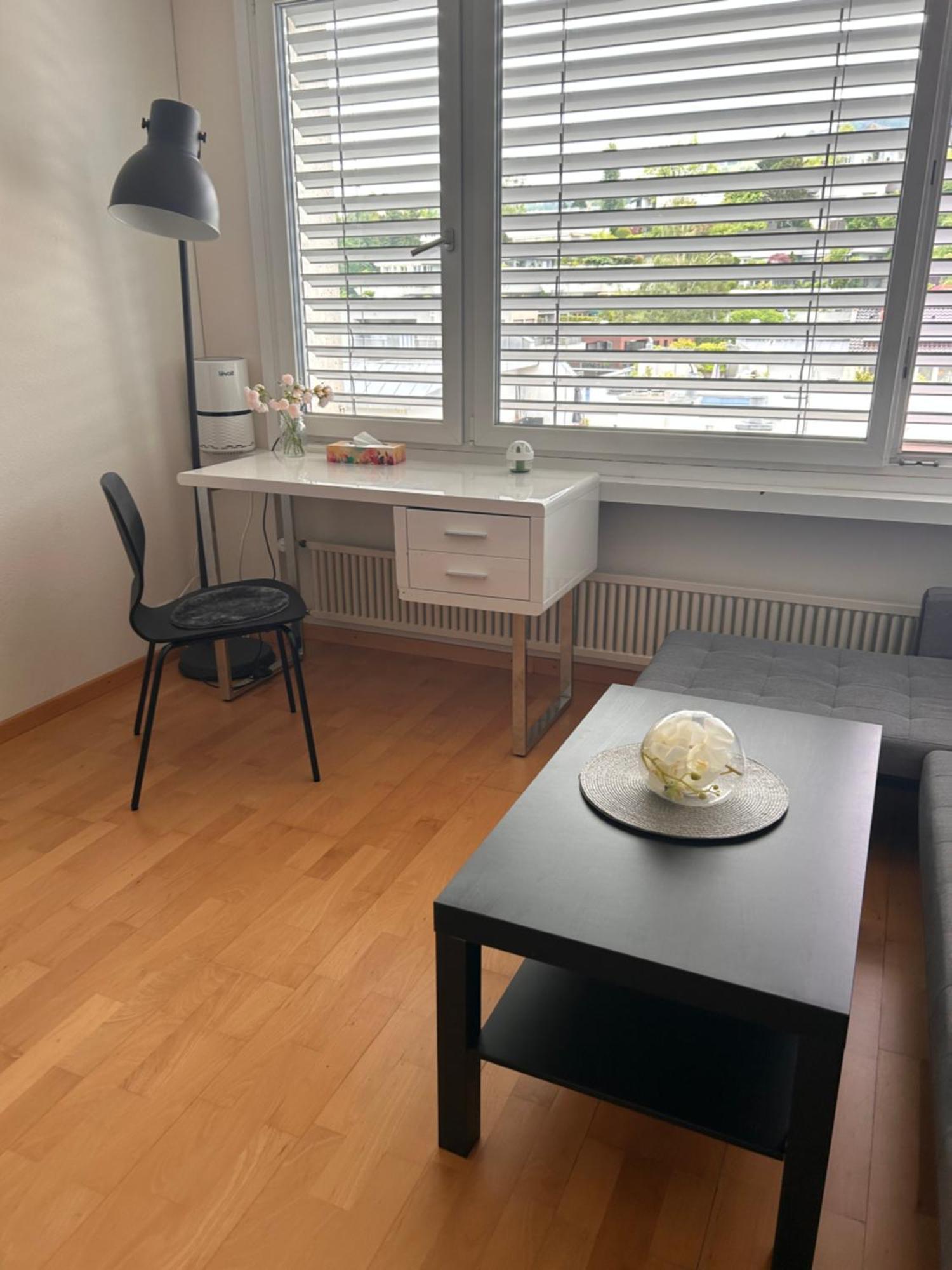 Studio Flat In The Heart Of Zug, Ideal For Solo Travellers Apartment Exterior photo